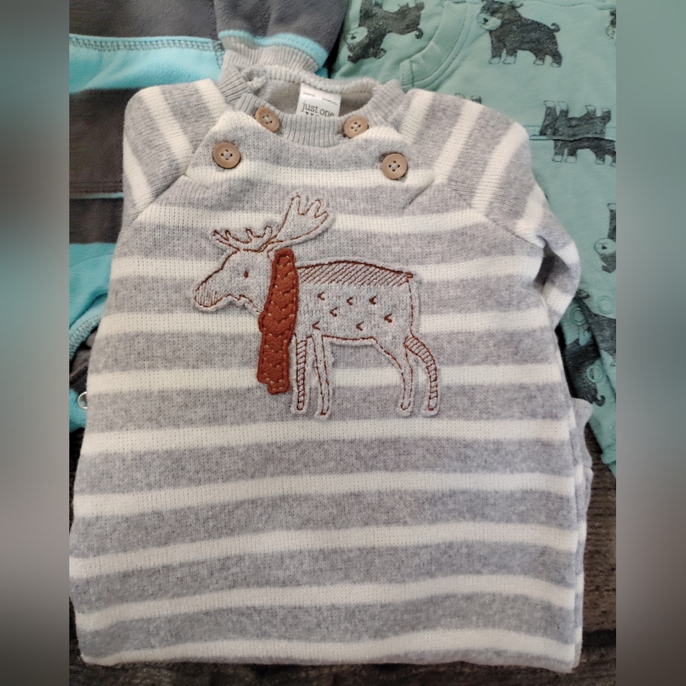 3 Adorable Rompers - Picture 4 of 6